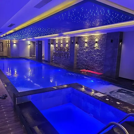 Perfect With Stunning Views *