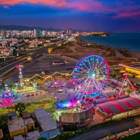 Perfect With Stunning Views * Trikomo