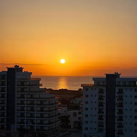 Perfect With Stunning Views *